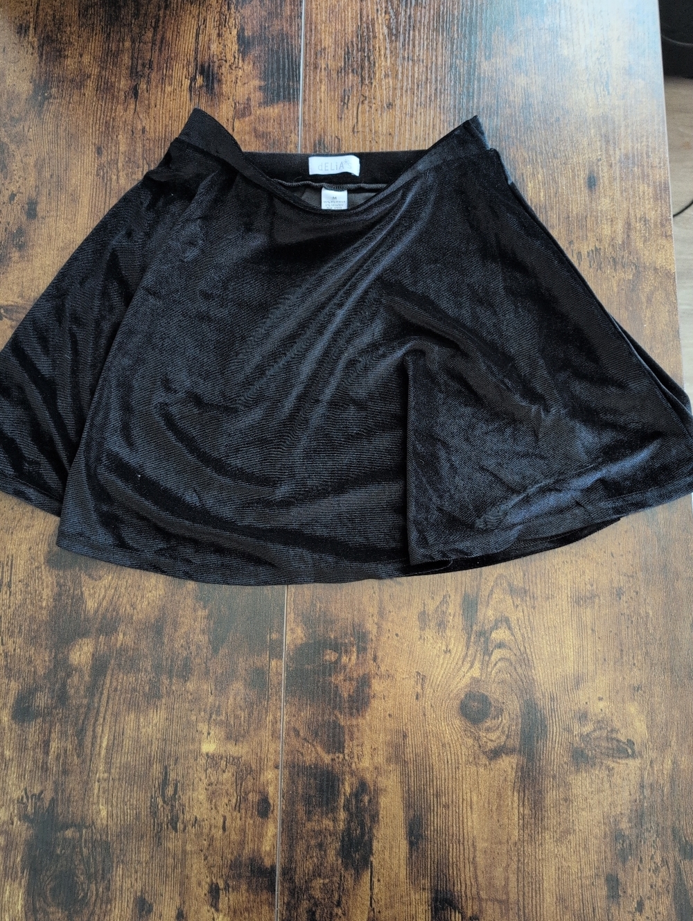 Delia’s Black Velvet Skater Skirt | Y2K Aesthetic | Women’s Medium Flowy Skirt